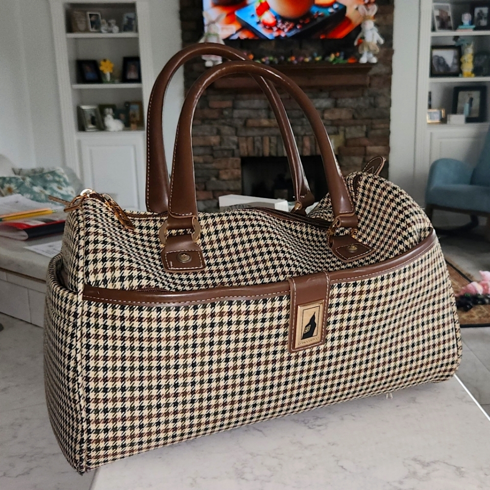London Fog travel brown tote bag